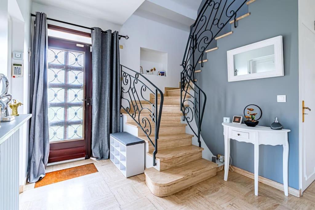 Charmante Maison Au Calme Yerres Extérieur photo