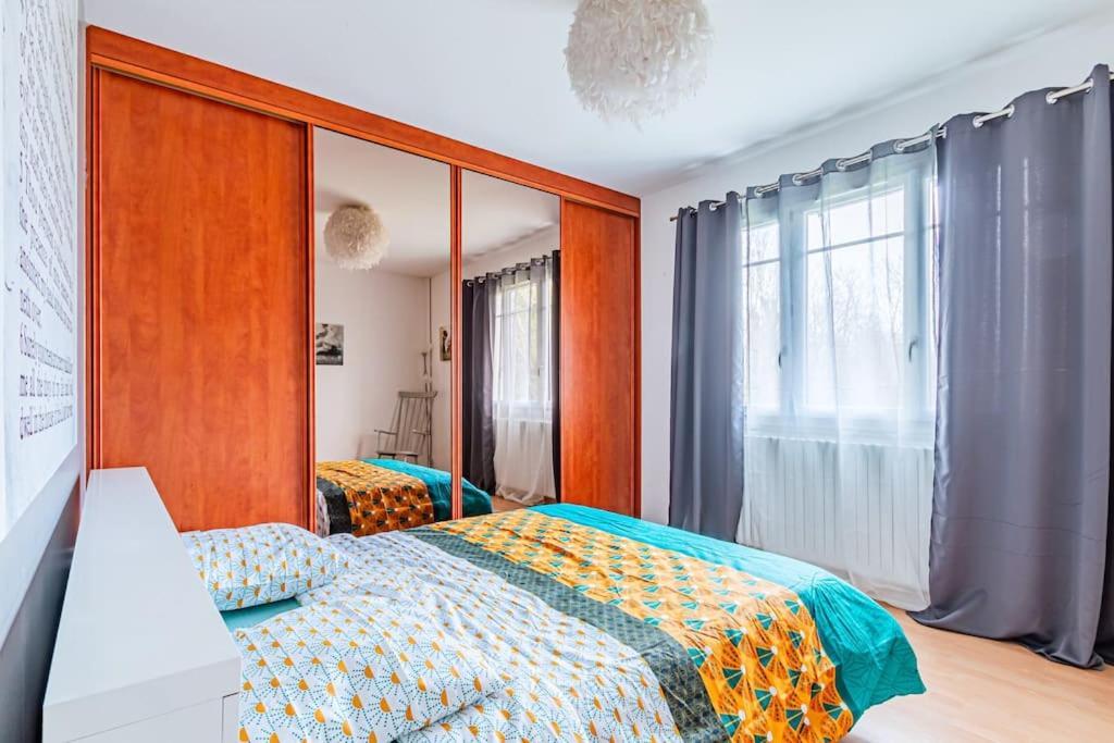 Charmante Maison Au Calme Yerres Extérieur photo